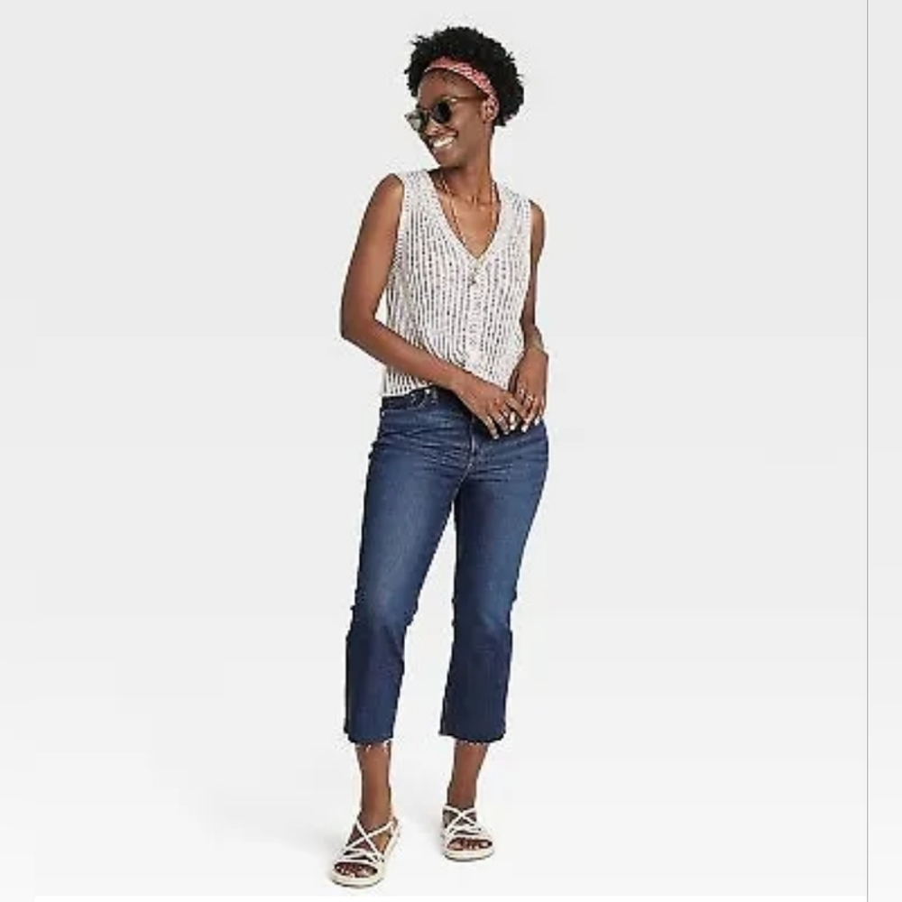 *High-Rise Ankle Bootcut Cropped Jeans - Universal Thread Size 18L